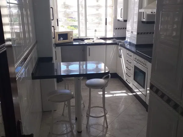 Piso en Avenida de las Fuerzas Armadas, 27 - Foto 2