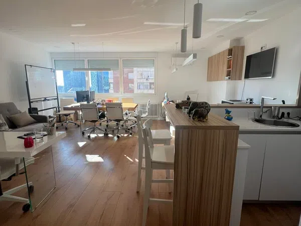 Estudio en calle de Orense, 18