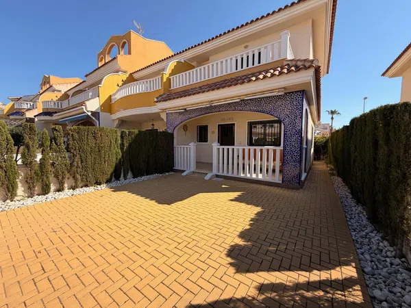 Chalet adosado en Calle Gerona, 90, Doña Pepa - Foto 36
