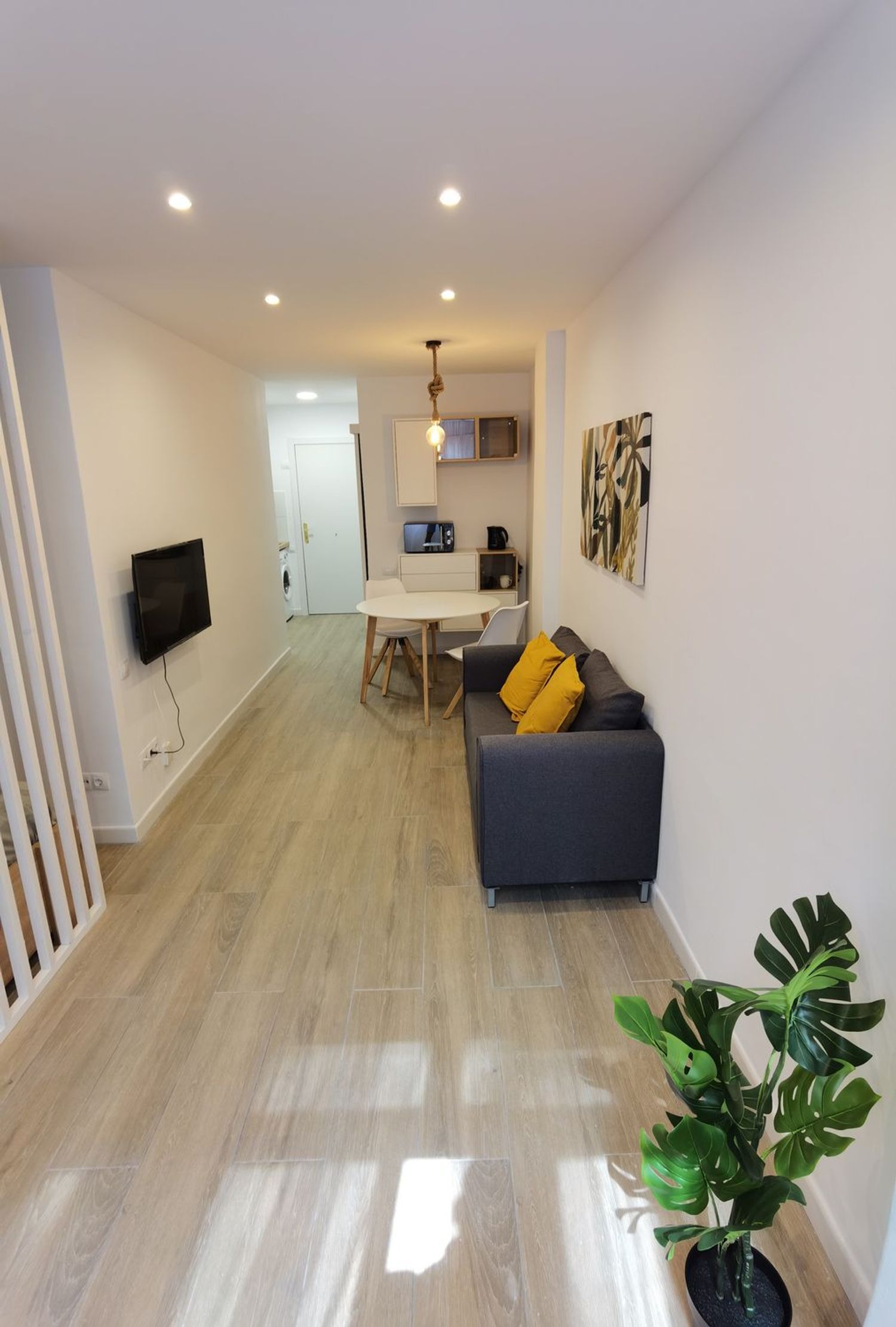 Estudio en calle Bernardo de la Torre, 67 - Foto 1