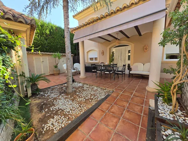 Casa o chalet independiente en Calle Azahar, 13, Los Monasterios-Alfinach, Los Monasterios-Alfinach - Foto 1