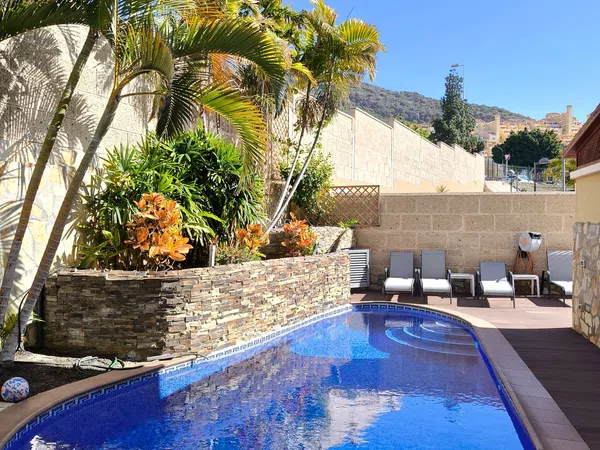 Chalet pareado en calle Lisboa, 13 - Foto 1