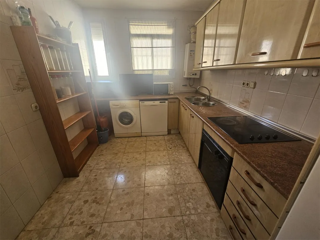 Piso en  Calle Teniente Salvio Ravassa 1 - Foto 4