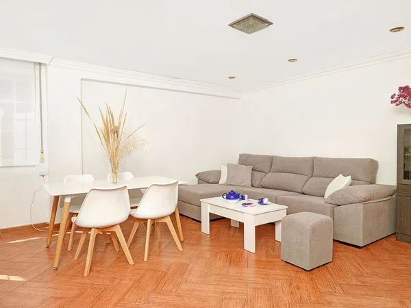 Piso en calle Pintor Hermenegildo Lanz, 7 - Foto 1