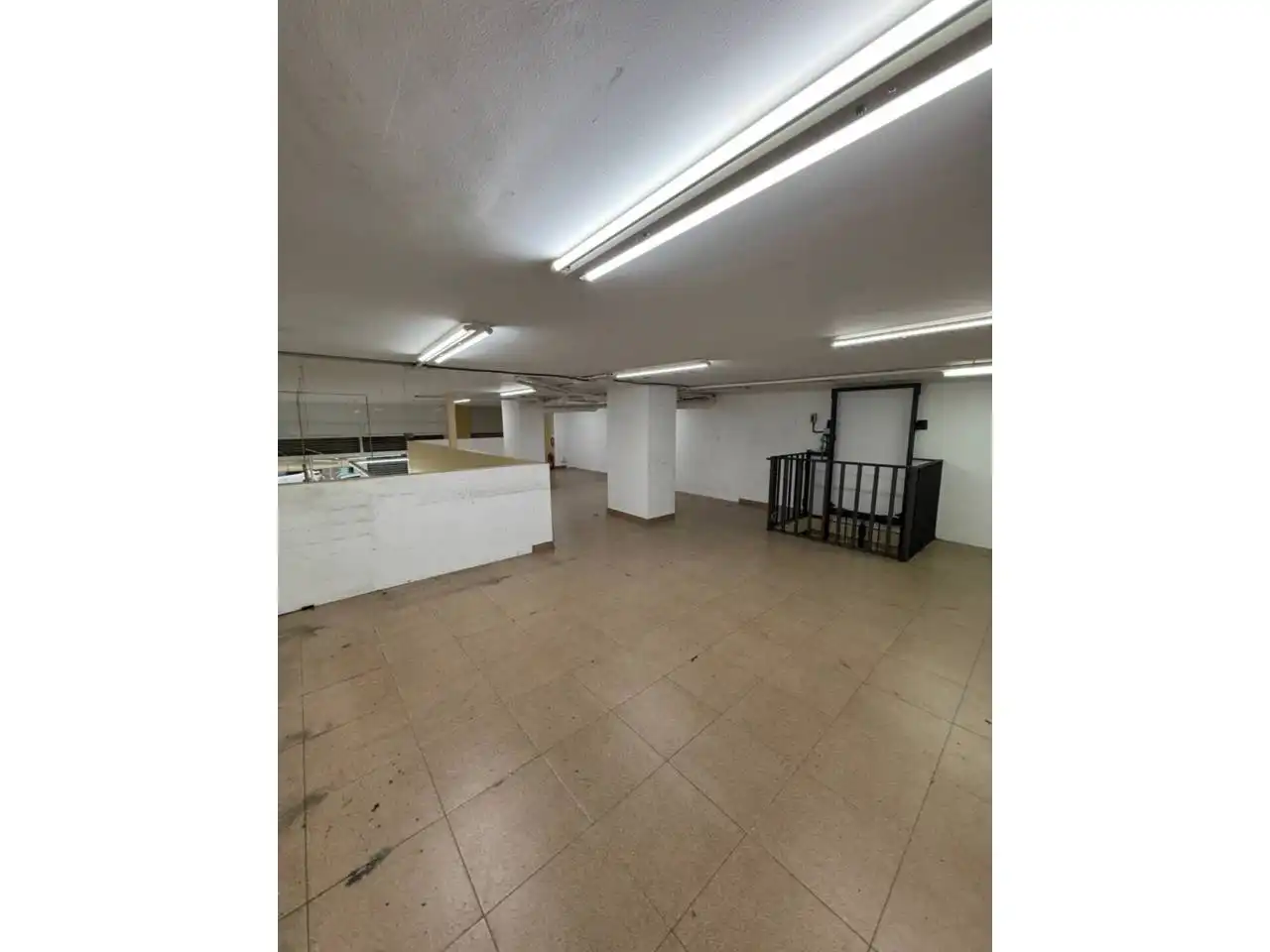 Local comercial en  Calle Dibuixant Avellaneda - Foto 7