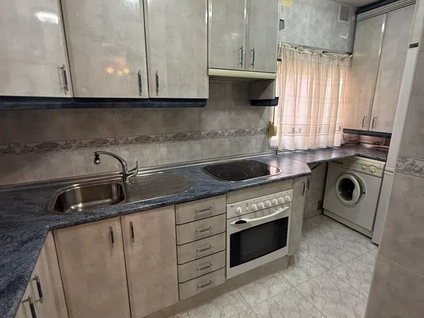 Piso en Barrio Águilas - Foto 2