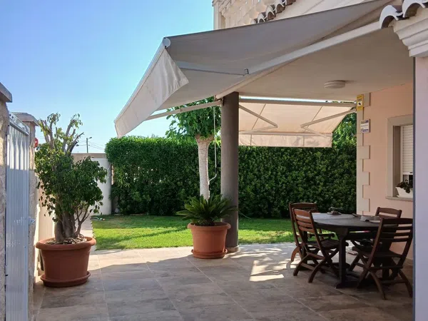 Chalet pareado en calle de Pablo Neruda, 14 - Foto 1