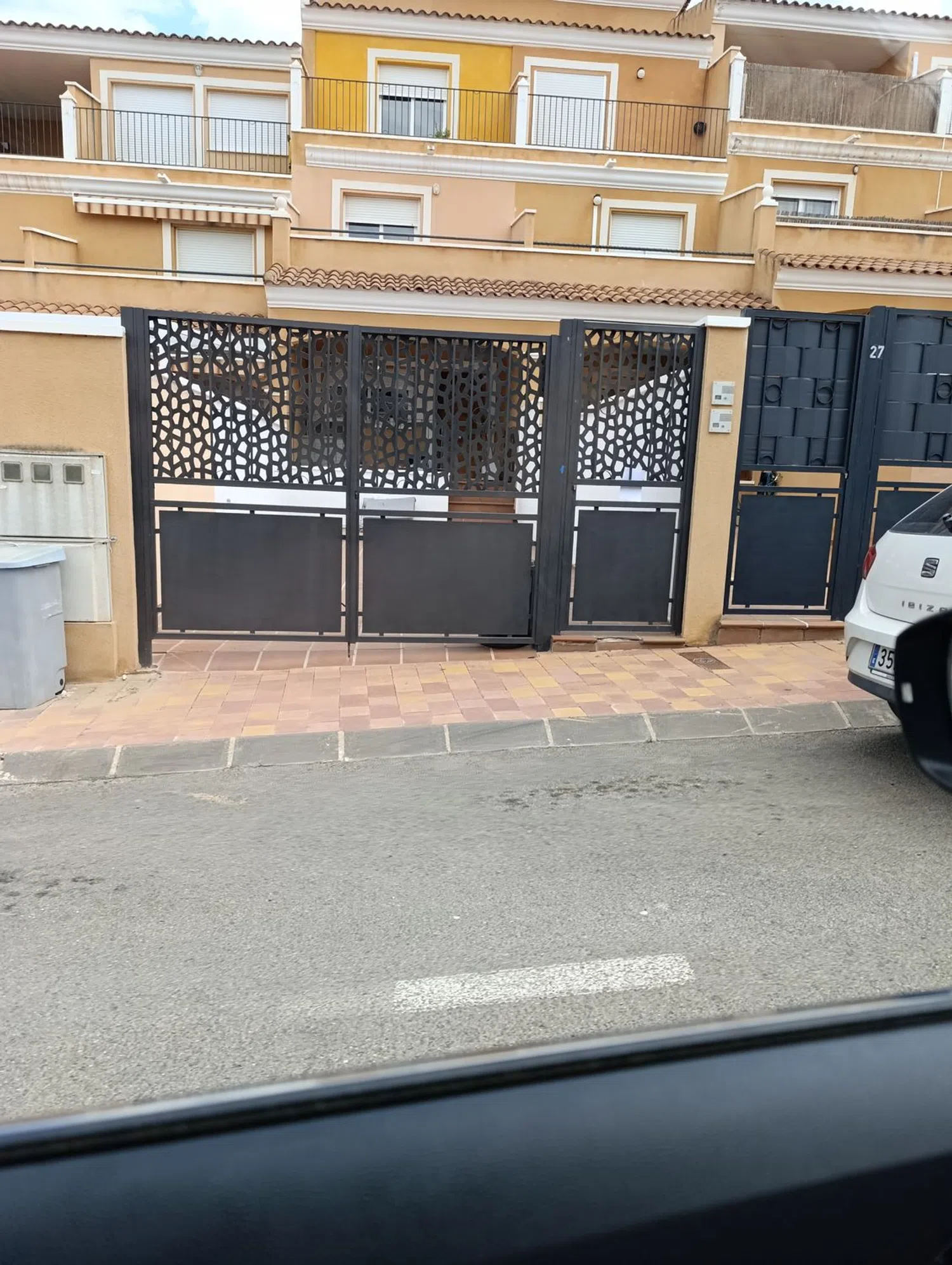 Chalet adosado en calle Encina, 25 - Foto 2