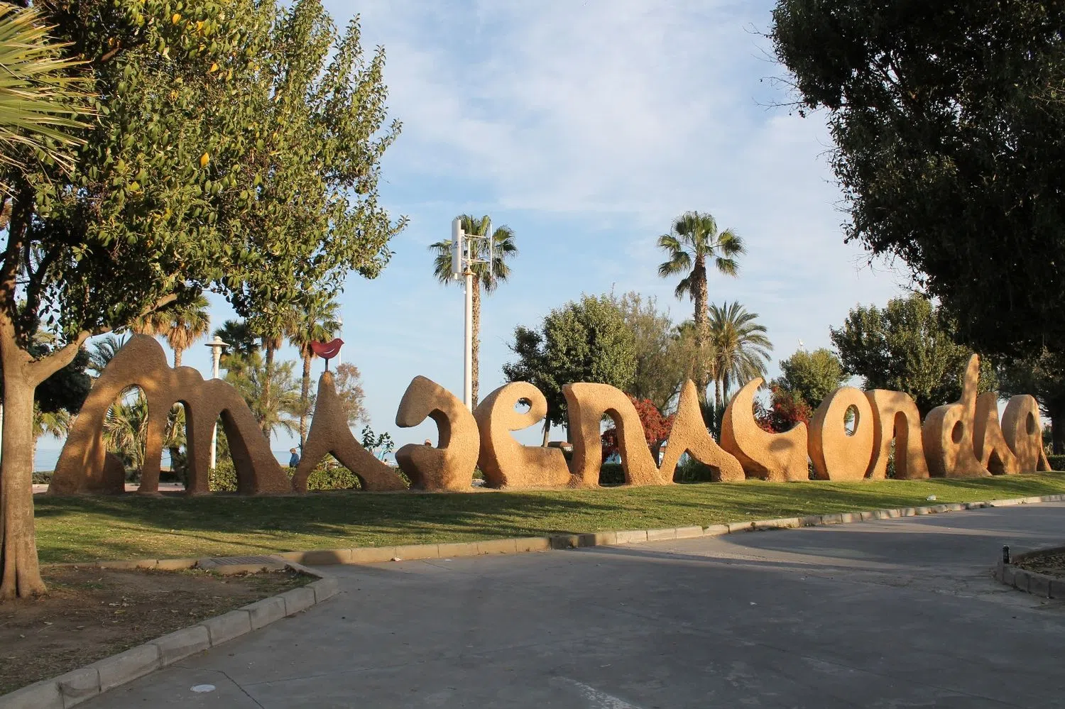 Piso en Barrio Los Guindos - Parque Mediterráneo - Santa Paula - Foto 3