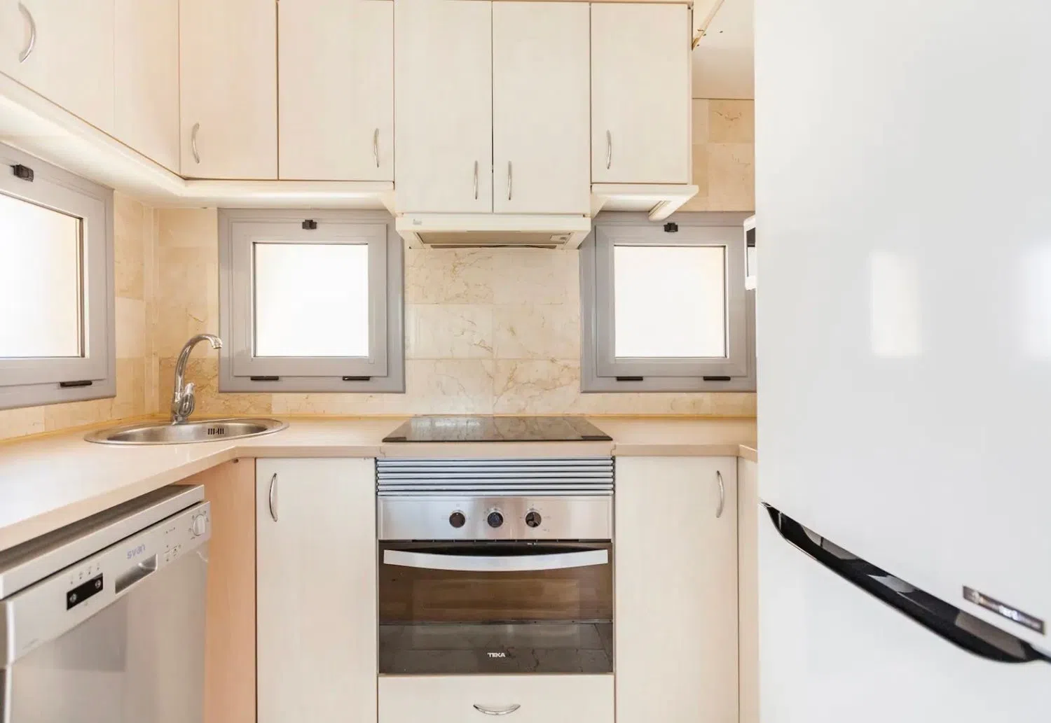 Piso en avenida de Santiago Rusiñol, 20 - Foto 13