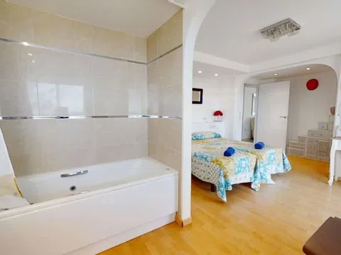 Piso en avenida Madrid, 16