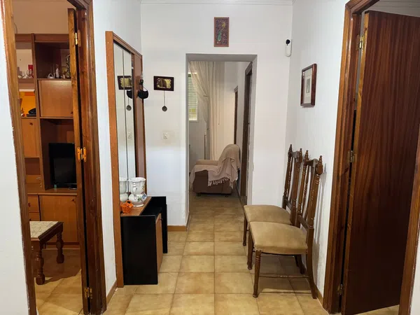Chalet adosado en Calle de Abellaneda, 1 - Foto 1