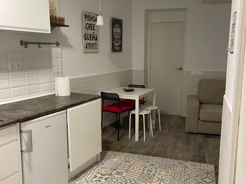 Piso en calle del Salitre, 35