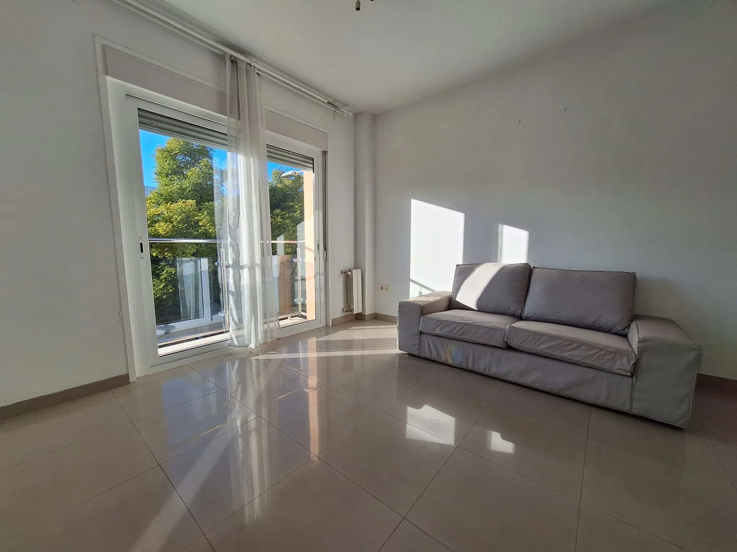 Piso en calle Marqués del Nervión, 21 - Foto 1