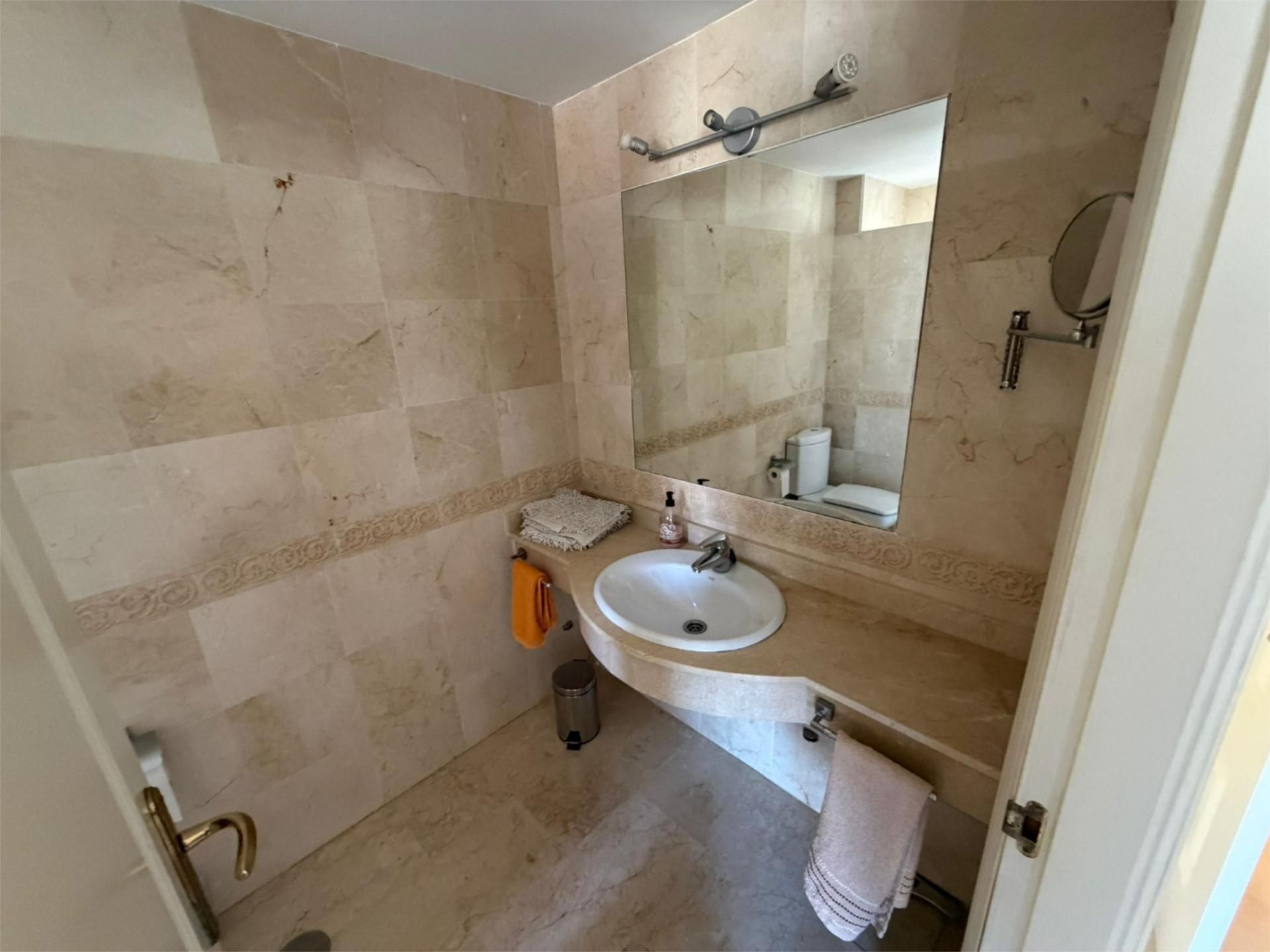 Casa adosada en  Calle los Limoneros 5 - Foto 12