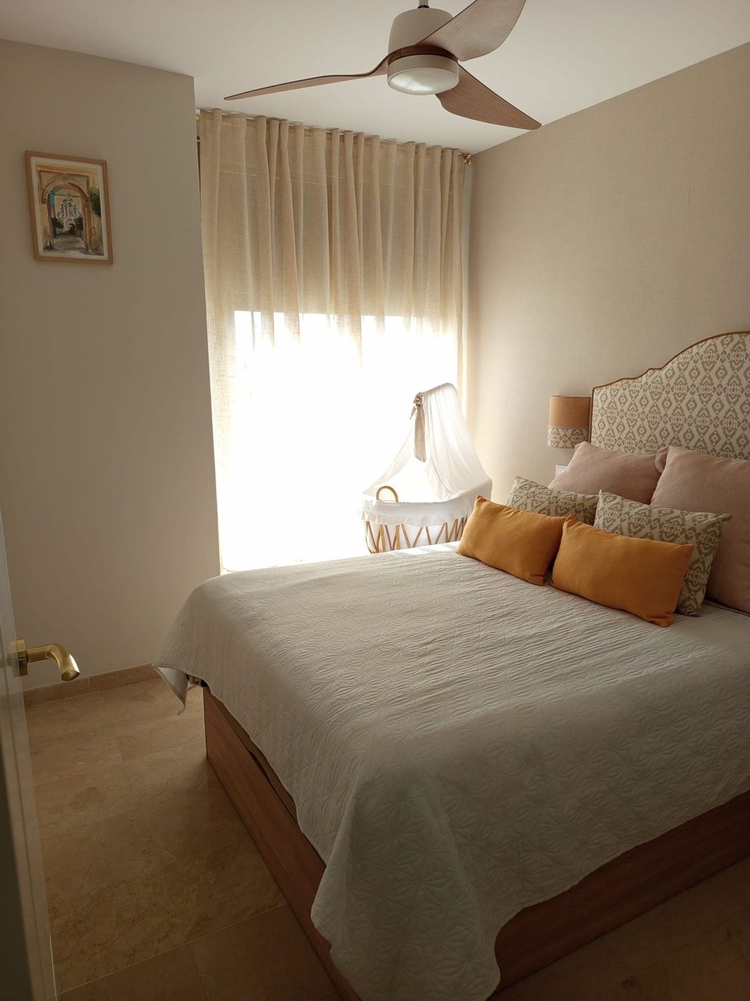 Piso en calle Escultor Freila Guevara, 14 - Foto 1