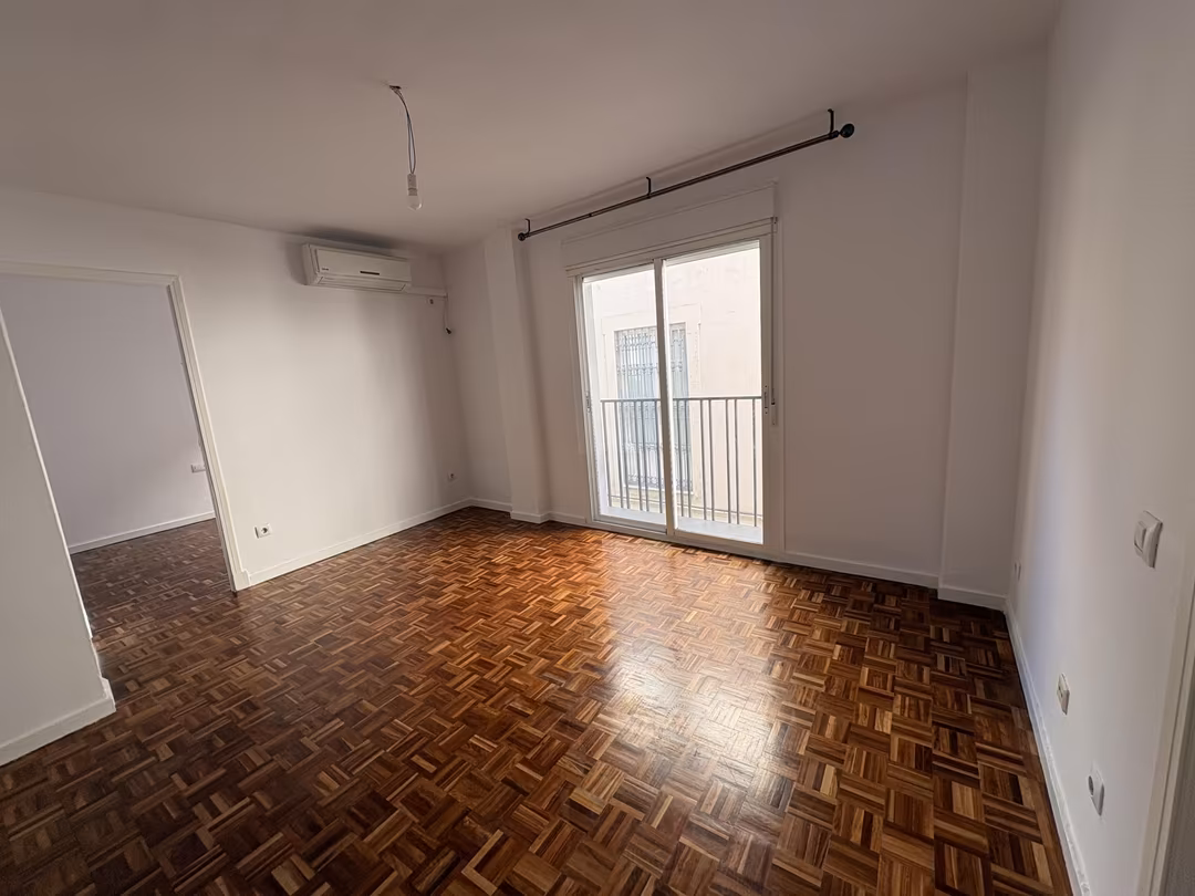 Piso en  Calle Abad Gordillo 16 - Foto 2