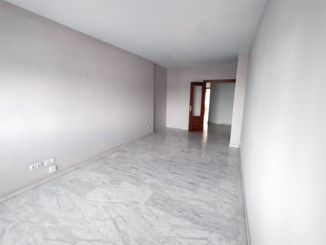 Piso en  Avenida de Bellavista 91 - Foto 2