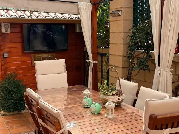 Casa o chalet independiente en Avenida Valdecarriches, 7 - Foto 1