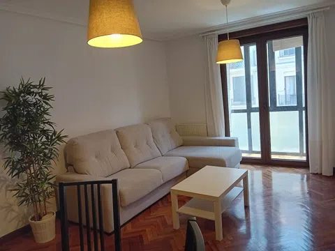 Piso en calle de Rodríguez San Pedro, 42