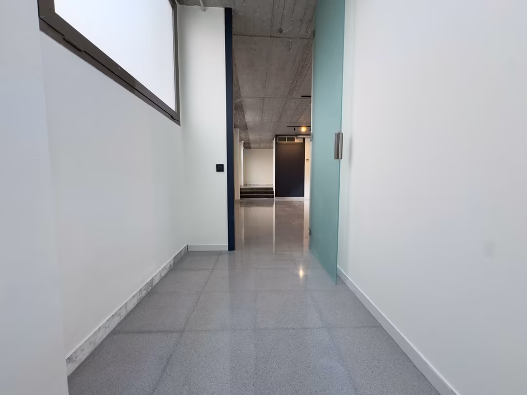 Local comercial en  Carrer del Pantà 92 - Foto 13