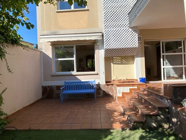 Chalet adosado en El Soto de la Moraleja - Foto 1