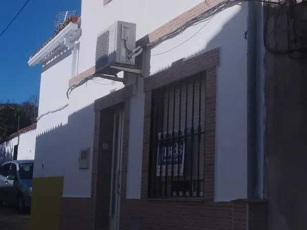 Chalet adosado en Calle Pilar, 8 - Foto 1