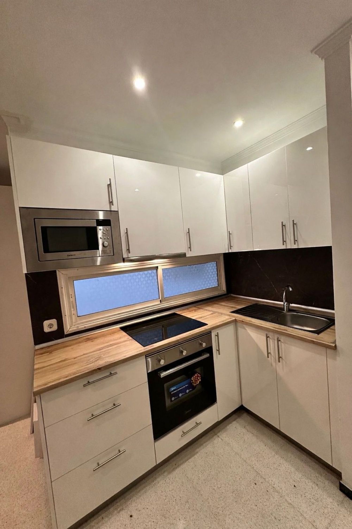 Piso en calle Bernardo de la Torre, 33 - Foto 2