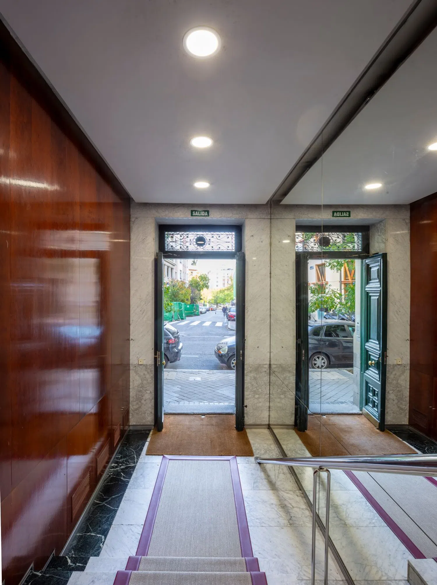 Piso en calle del Monte Esquinza, 11 - Foto 4
