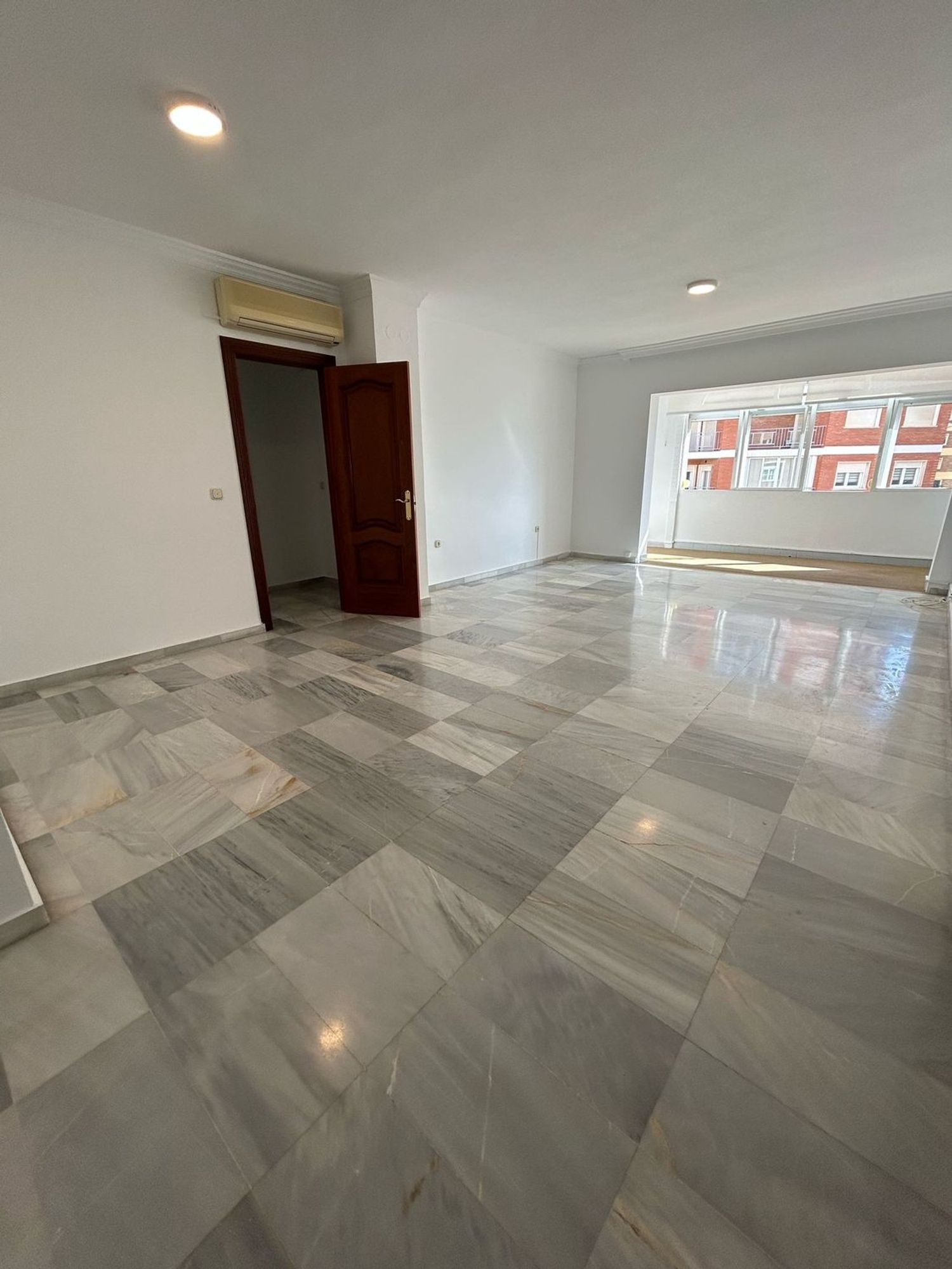 Piso en Calle Vélez Málaga, Malagueta - Monte Sancha - Foto 5