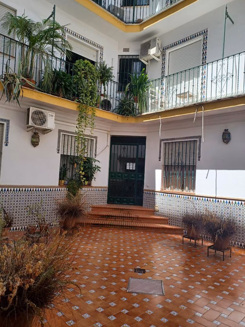 Piso en  Calle Santa María la Blanca 10