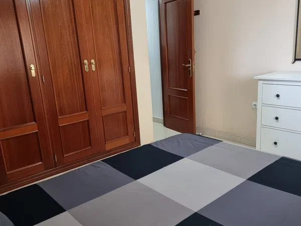 Piso en Calle Escritora Carmen Conde, 5, El Consul - El Romeral - Foto 4
