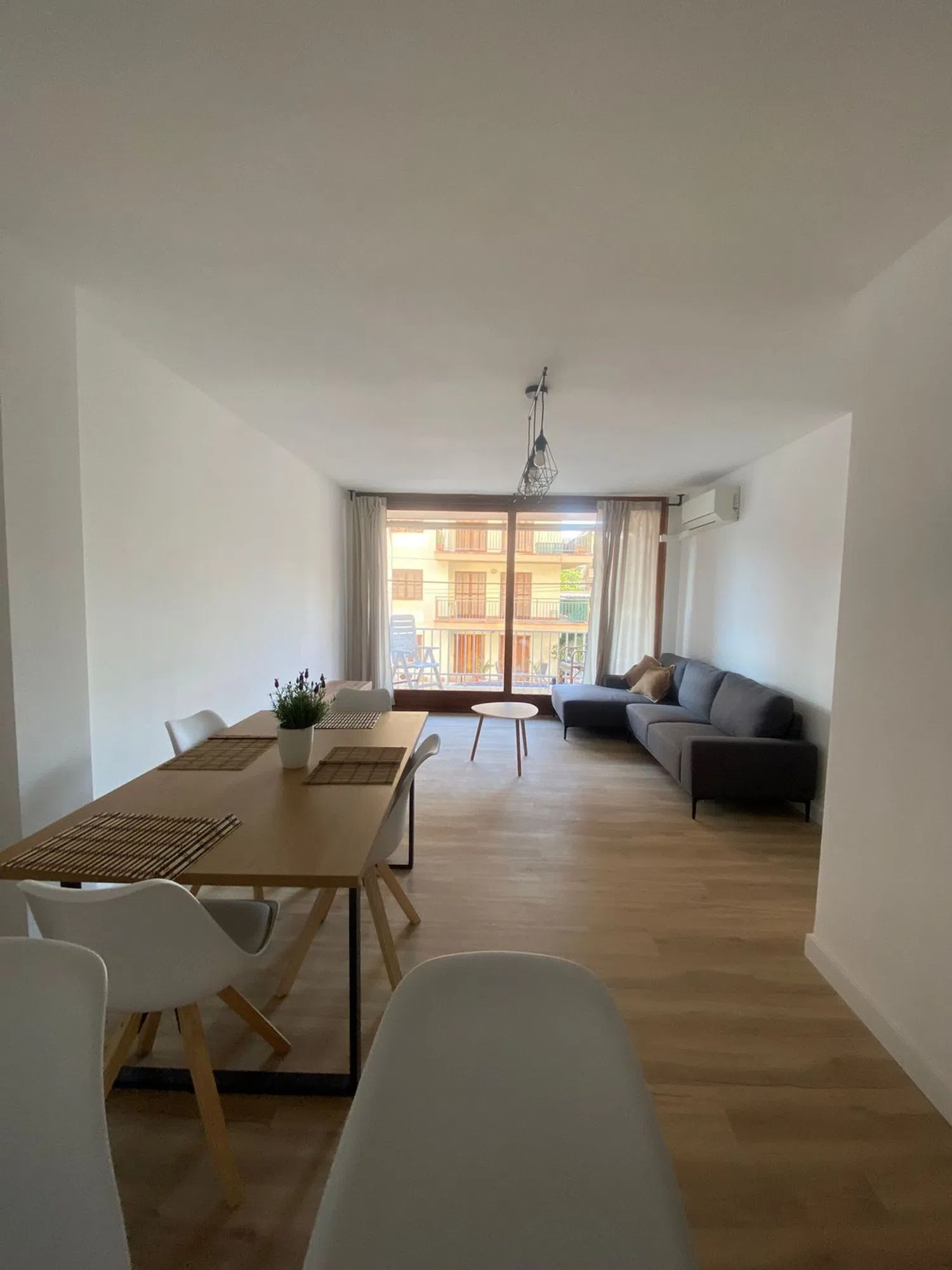 Piso en calle de Sant Antoni de la Platja, 80 - Foto 1