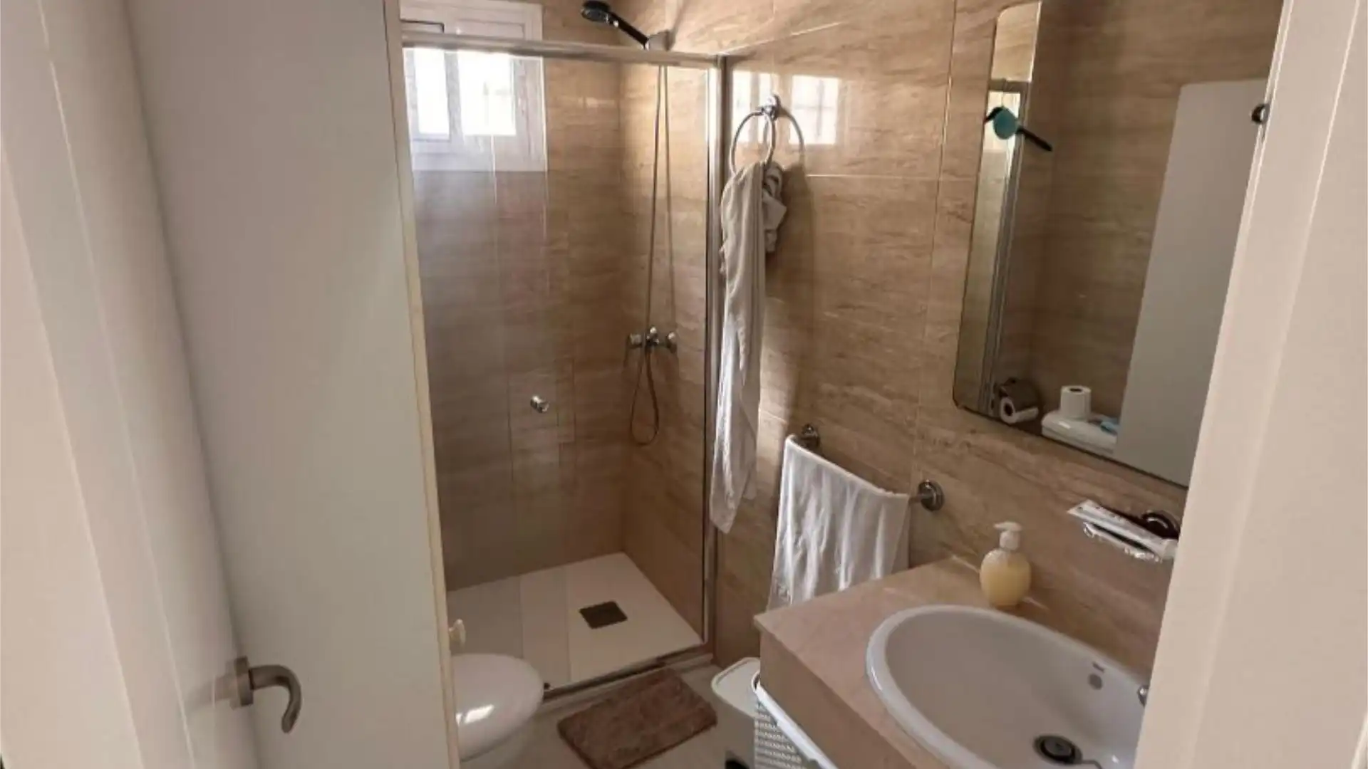 Piso en  Calle Ceuta 8 - Foto 5