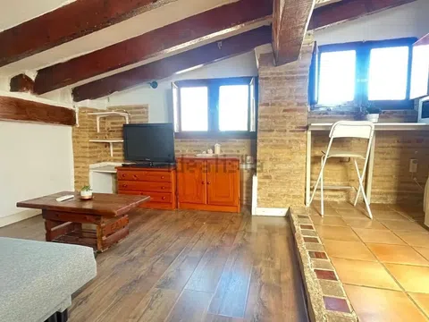 Estudio en calle del Doctor Monserrat, 9