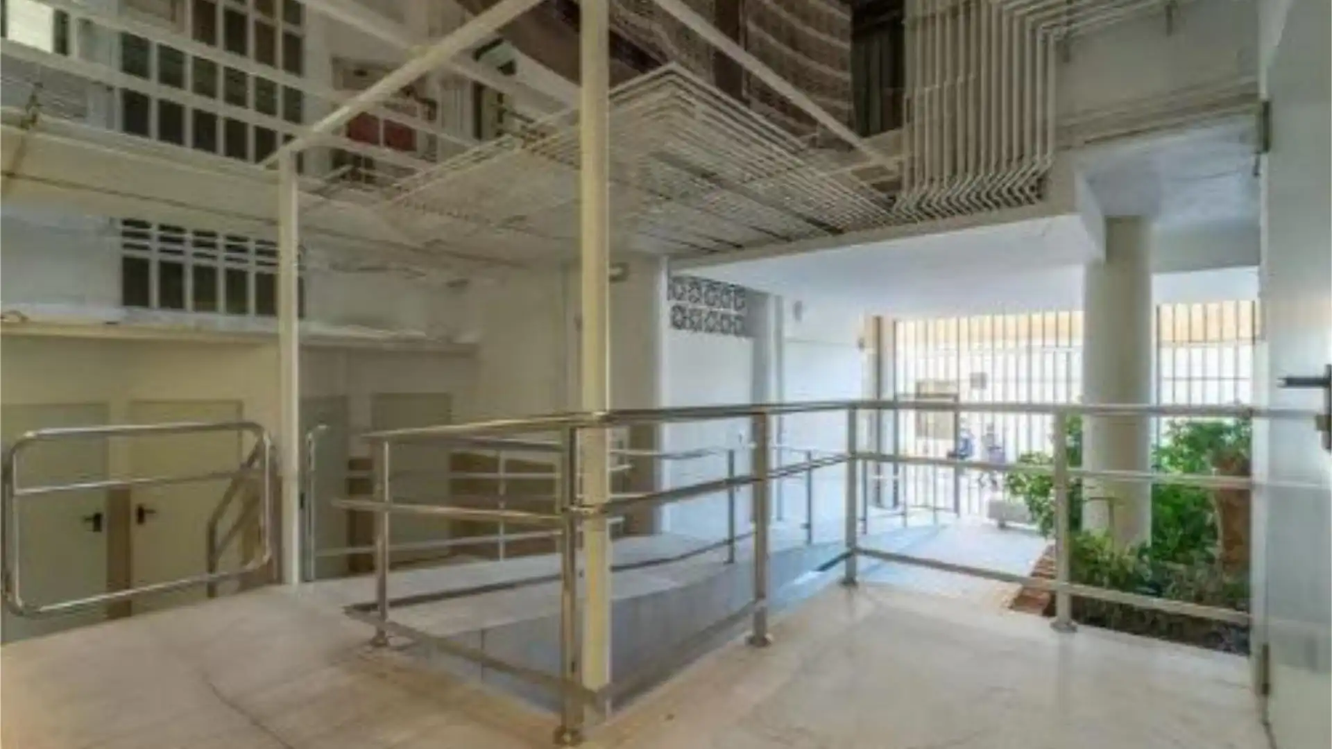 Piso en  Calle Pintor Guerrero del Castillo 2 - Foto 29