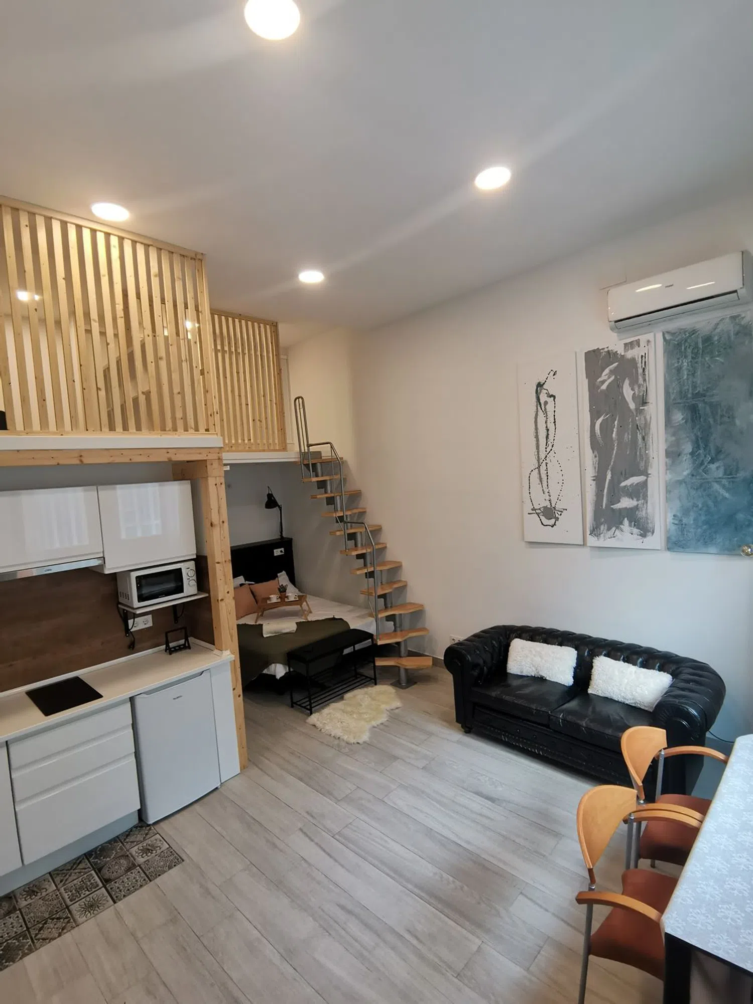 Estudio en calle de Aragón, 14 - Foto 1