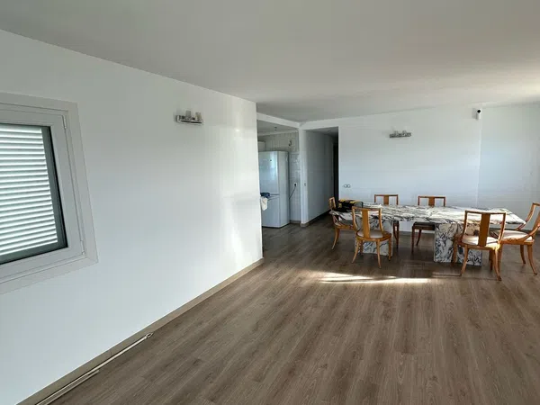 Piso en calle Illa d'Elba, 11 - Foto 1