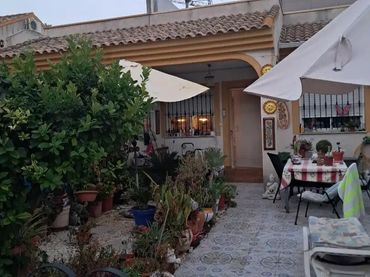 Piso en  Calle Comunidad Andaluza 47 - Foto 2