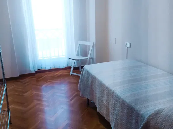 Piso en Barrio Capuchinos-Glorieta-C. Jardín - Foto 14