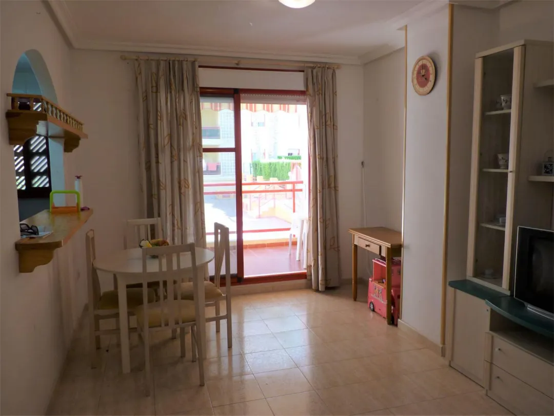 Piso en  Avenida Riu Torres 10 - Foto 3