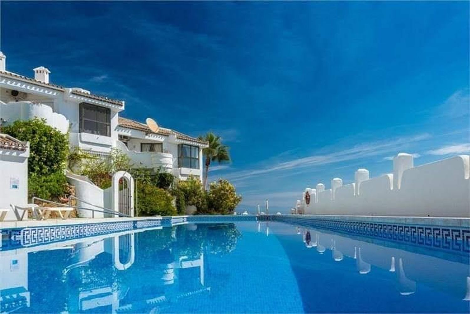 Chalet adosado en Hacienda Torrequebrada - Foto 3