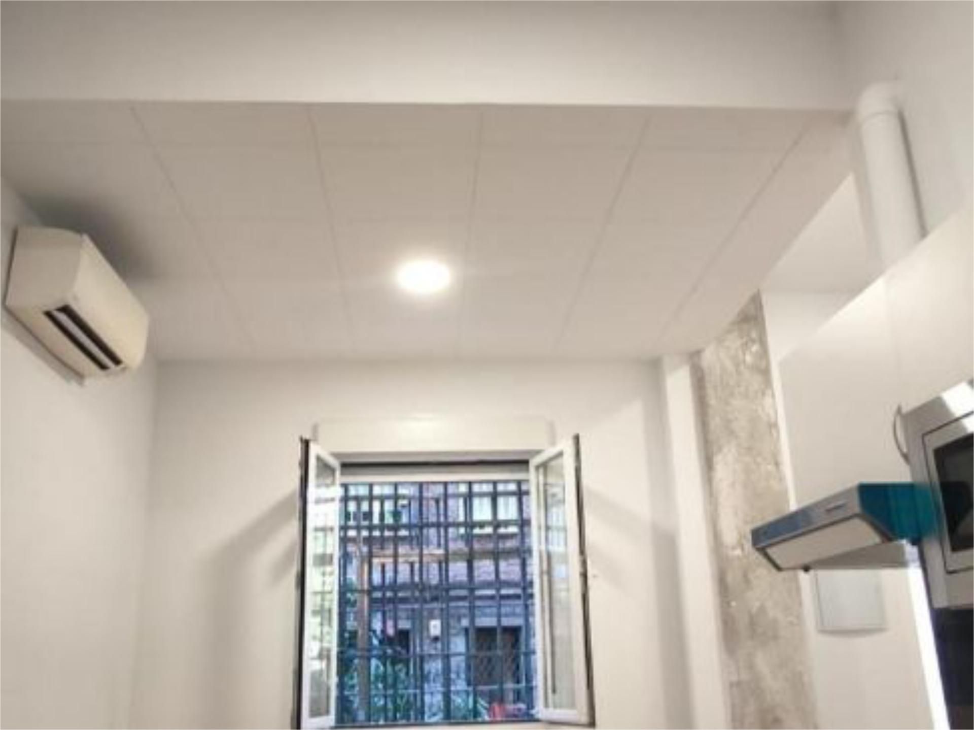 Piso en  Calle de Eugenia de Montijo 80 - Foto 4