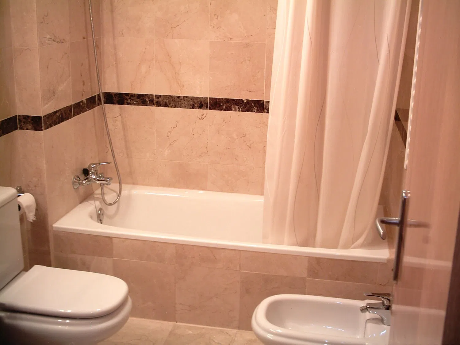 Estudio en calle de Venezuela, 78 - Foto 11