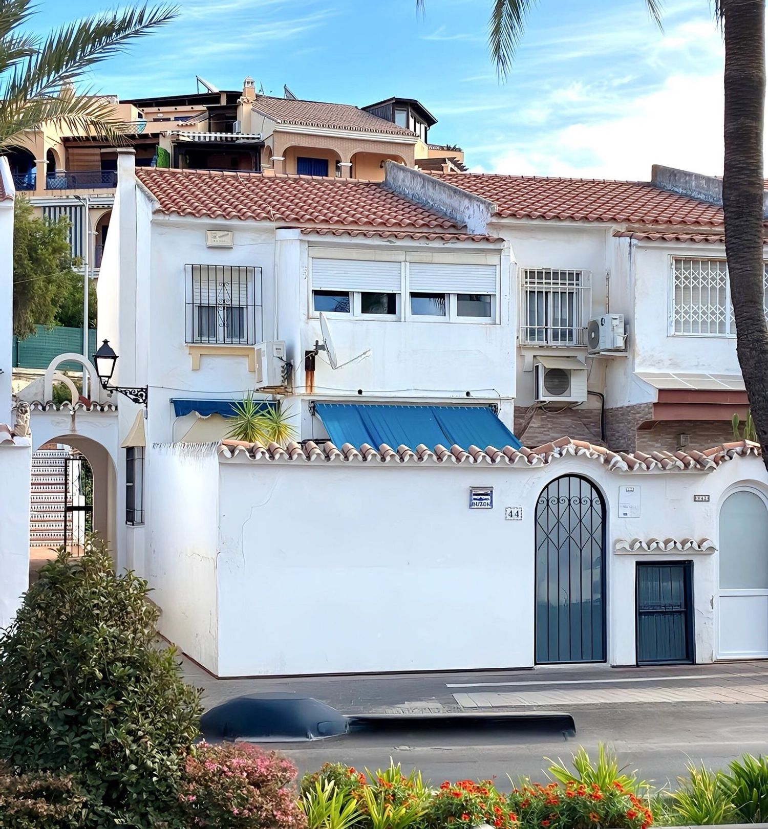 Chalet adosado en Avenida las Palmeras, 7 - Foto 2