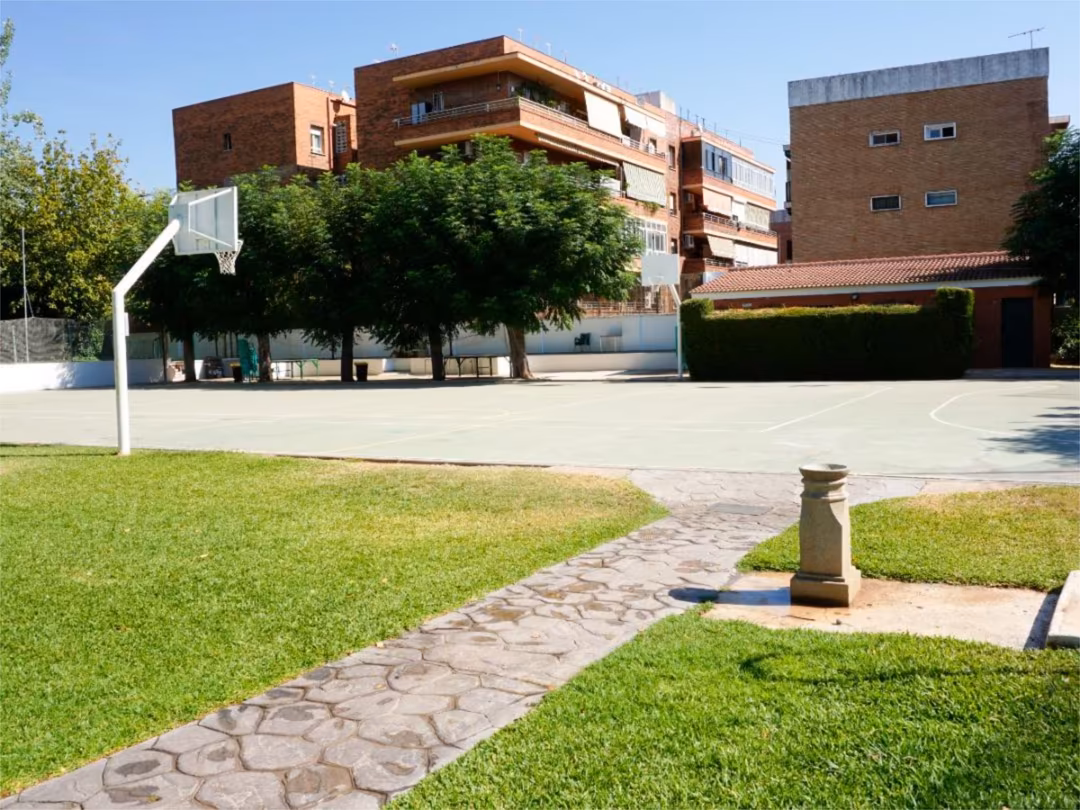 Piso en  Calle Escultor Fernández Márquez 8 - Foto 6