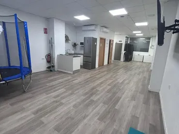 Local comercial en  Carrer de la Vall d'Albaida 10 - Foto 1