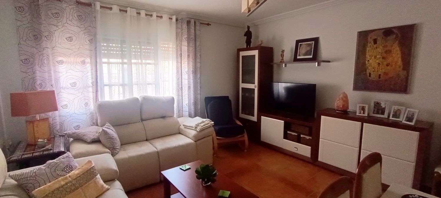 Chalet adosado en Calle Sabadell, 1, Hispanoamérica-Universidad - Foto 2