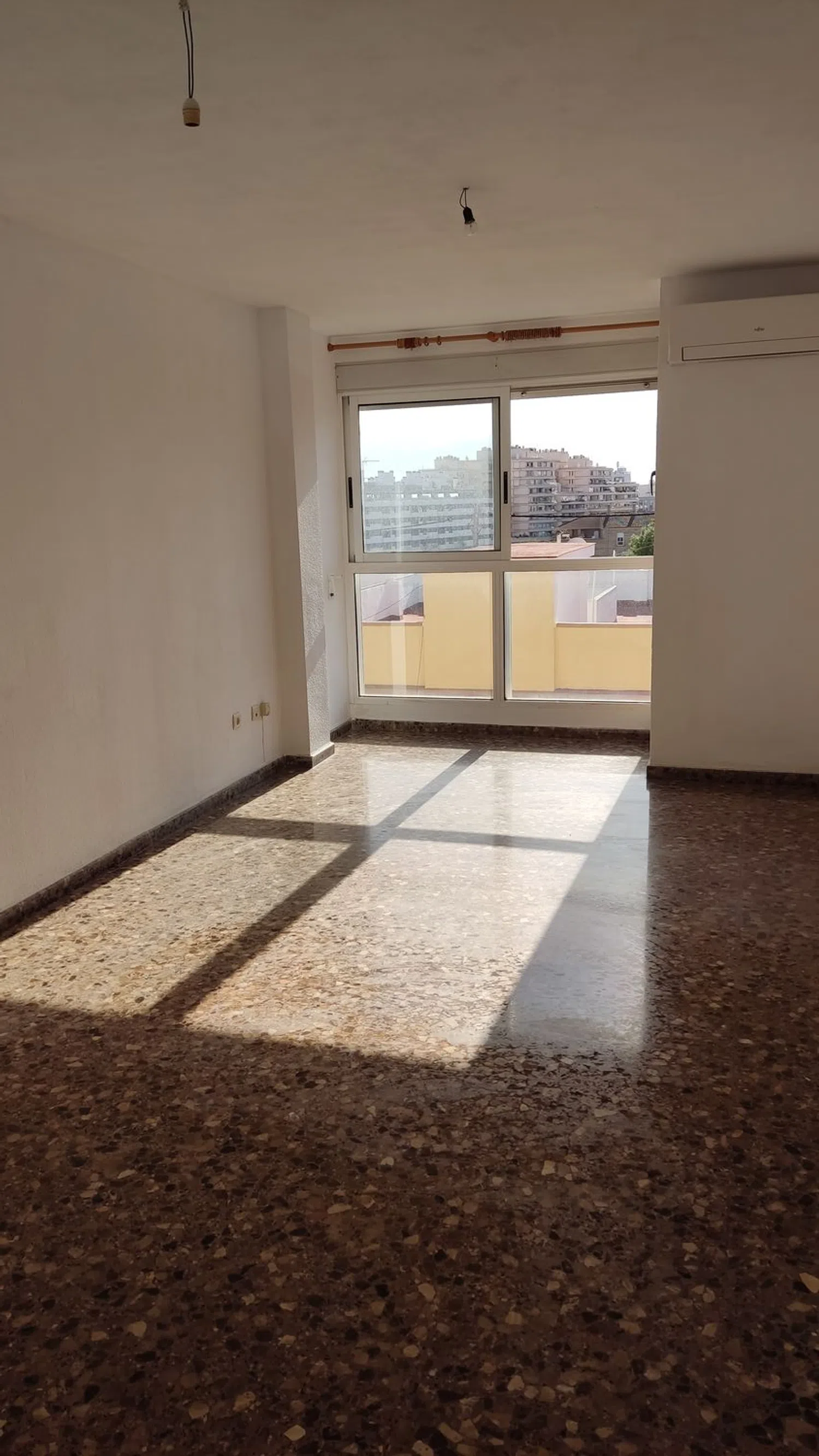Piso en calle de Sant Joan de la Creu, 9 - Foto 1