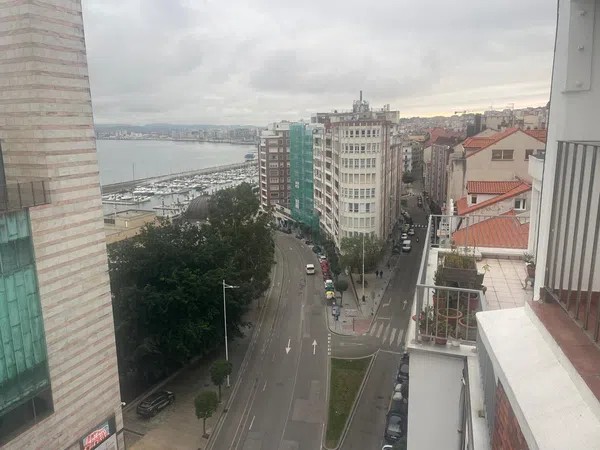 Ático en avenida de la Reina Victoria, 31